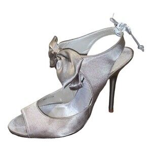 Linea Paola | Silver Bow Heels‎ 8M